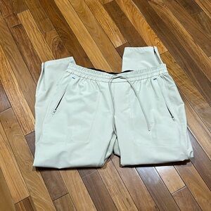 ❤️WEEKEND SALE❤️Brand new never worn Lululemon pants